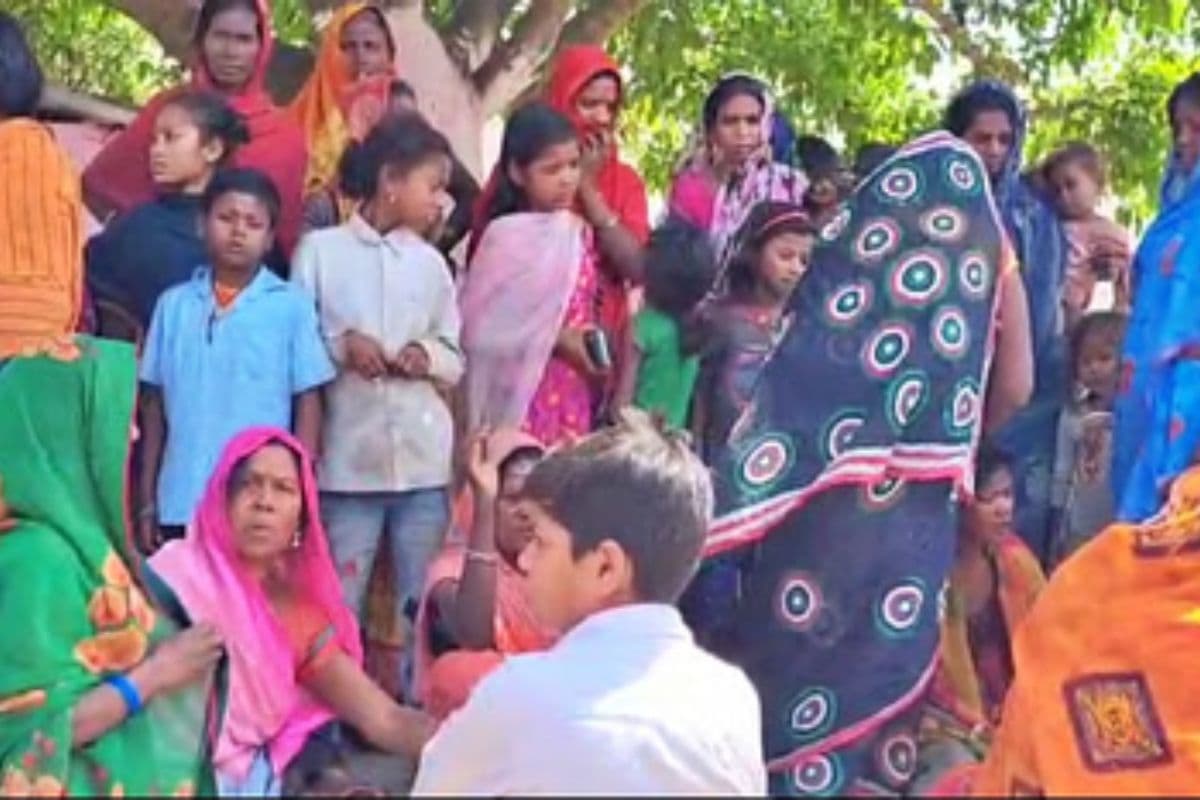 बेलगाम कार ने किशोरी को कुचला, घटनास्थल पर ही हुई मौत, आक्रोशित लोगों ने जाम कर दी सड़क