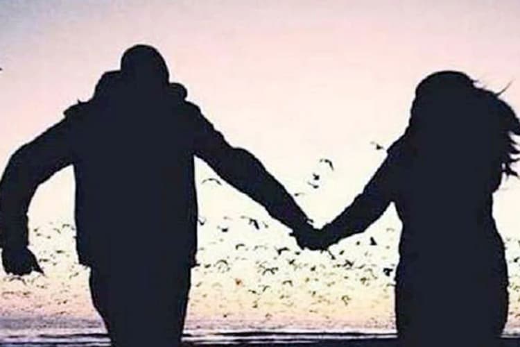 बिहार: प्रेमी के साथ फरार प्रेमिका 15 घंटे में बरामद, पुलिस ने कोलकाता से पकड़ा
