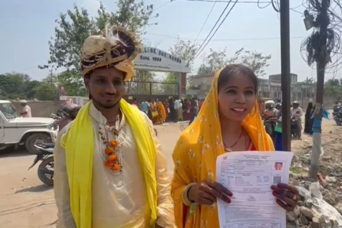 दरभंगा: रात में लिए फेरे, दिन में दिया पेपर, कपल बना वायरल सेंसशन