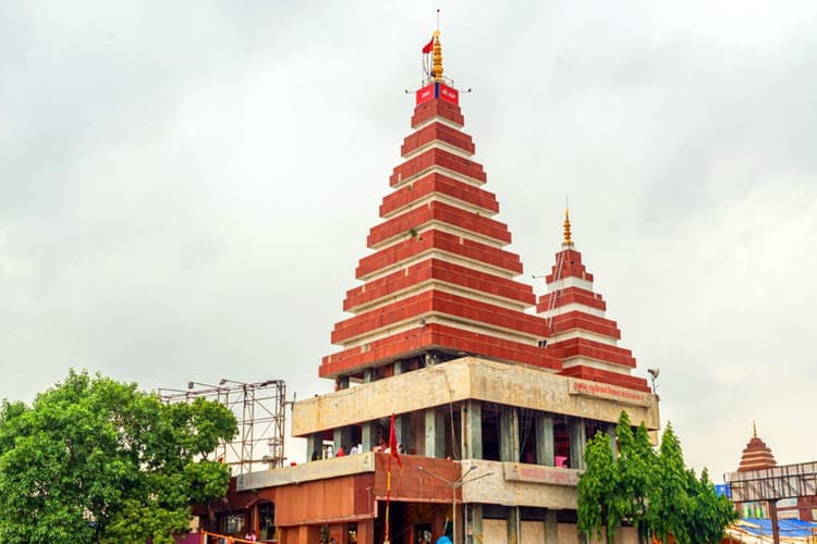 रामनवमी पर पटना के महावीर मंदिर पहुंचे राज्यपाल आरिफ मोहम्मद खान, रामधुन में नजर आए मुख्यमंत्री नीतीश कुमार