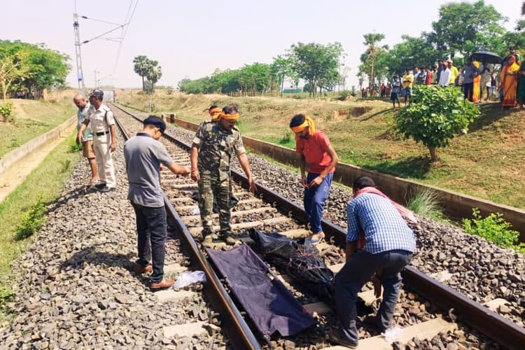 हंसडीहा में महिला ने बच्ची के साथ ट्रेन से कटकर दे दी जान