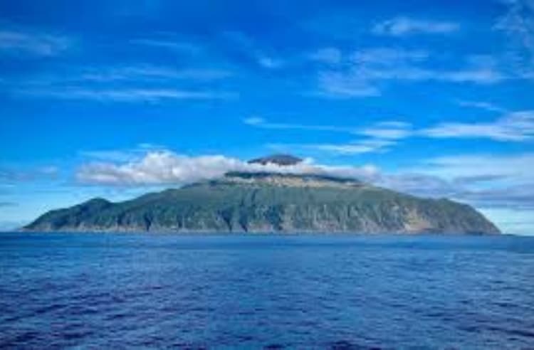 दुनिया का अनोखा अजूबा, जहां बसती है 234 लोगों की आबादी, जानें इसके बारे में