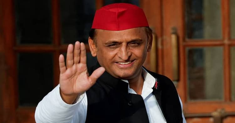 Akhilesh Yadav: राणा सांगा विवाद ने पकड़ा तूल, आज अखिलेश यादव की आगरा एंट्री में कार्यकर्ताओं की हुई भारी भीड़