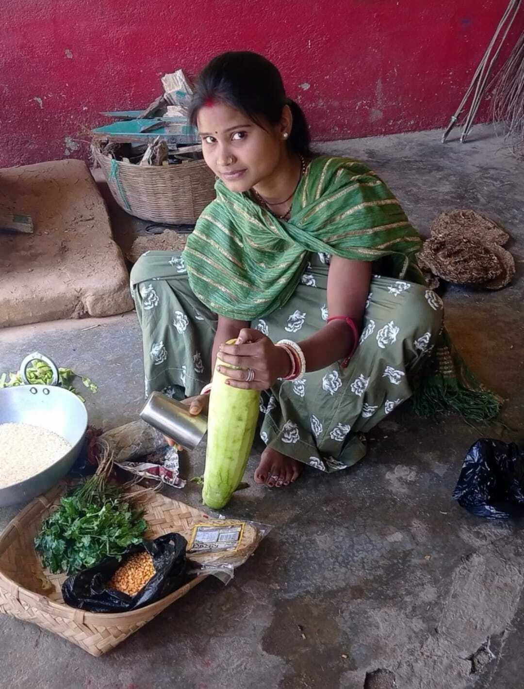 नदी व तालाब में स्नान कर छठ व्रतियों ने ग्रहण किया कद्दू-भात