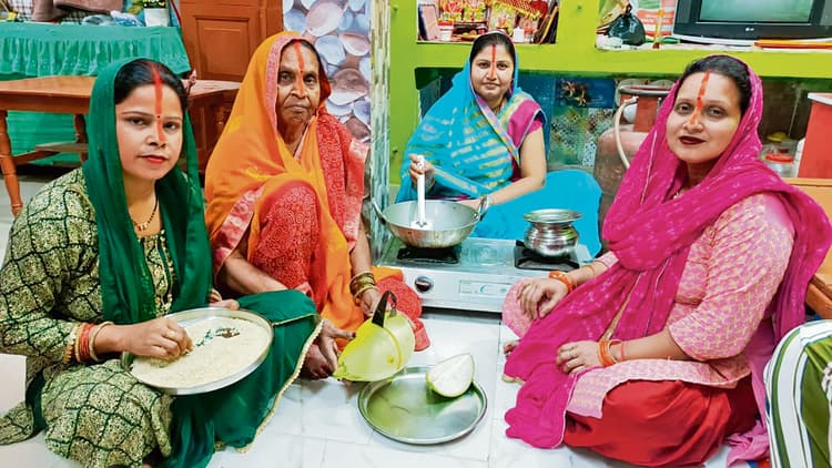 Gopalganj News : नहाय-खाय के साथ चैती महाछठ शुरू, व्रतियों ने किया अनुष्ठान