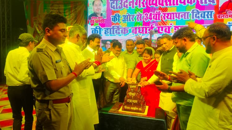 Aurangabad News : कभी राम बनके, कभी श्याम बनके