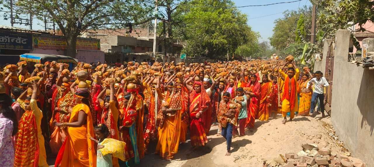भगवान सूर्य की प्राणप्रतिष्ठा को ले निकाली कलश यात्रा