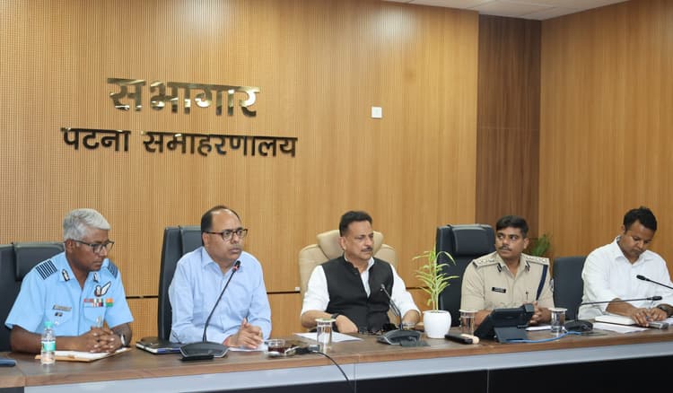 Patna News : गंगापथ पर 23 को नौ सूर्यकिरण एयरक्राफ्ट दिखायेंगे एयरोबैटिक शो