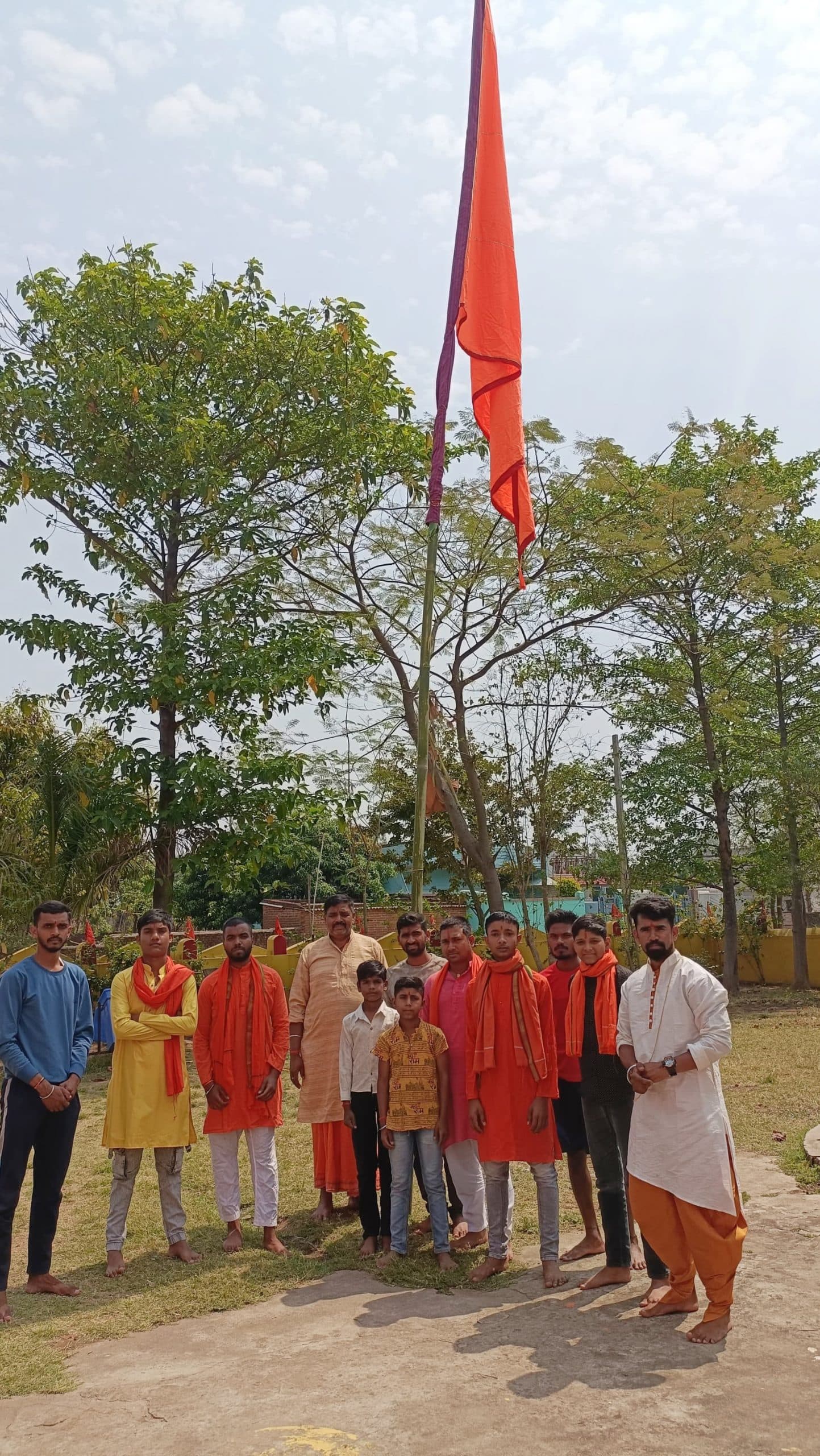ओरिया शिवमंदिर में सामूहिक रूप से हुआ हनुमान चालीसा पाठ