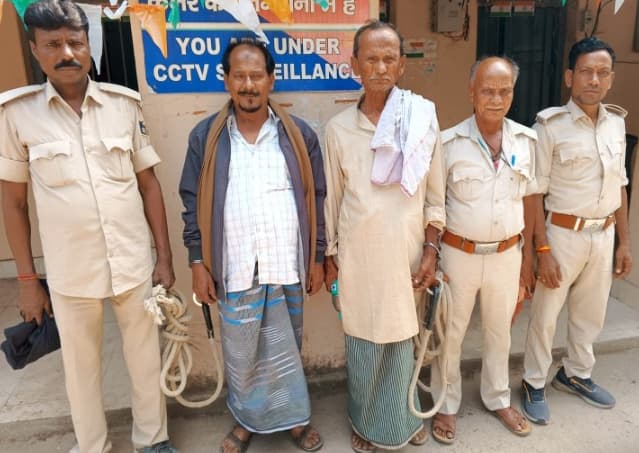दो किलो गांजा के साथ तस्कर चढ़ा पुलिस के हत्थे