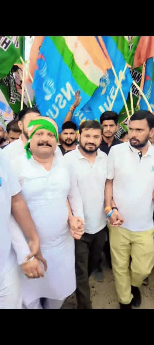 पद यात्रा में युवाओं ने लिया बढ़-चढ़कर हिस्सा