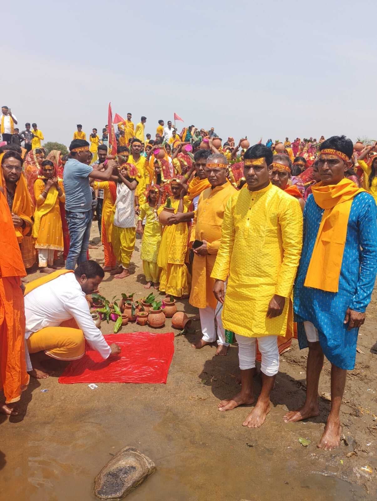 कलश यात्रा के साथ दुम्मा दुर्गा मंदिर में बही भक्ति की बयार