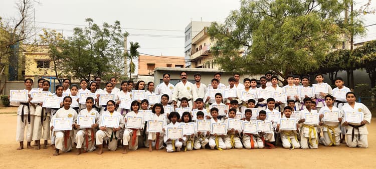Sports : विशेष कराटे प्रशिक्षण व प्रमाण पत्र का वितरण