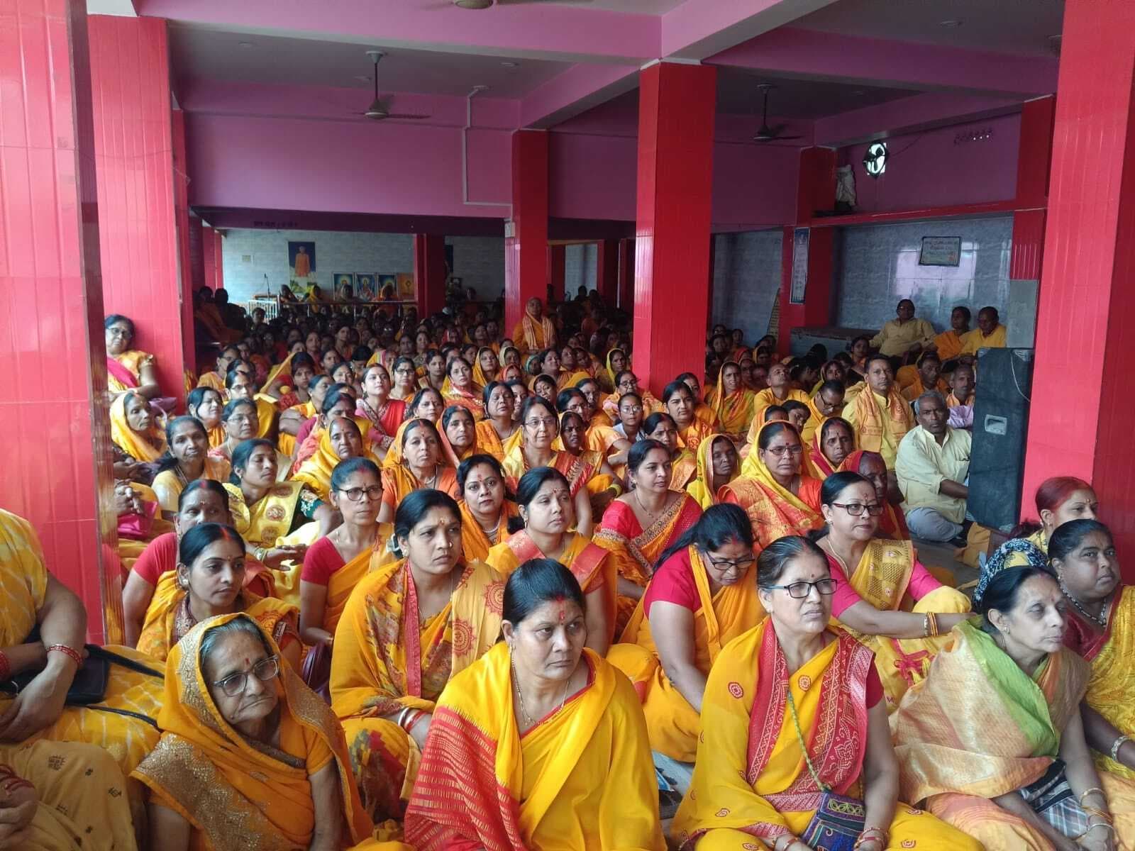 Giridih News :गायत्री परिवार की जिलास्तरीय विचार गोष्ठी