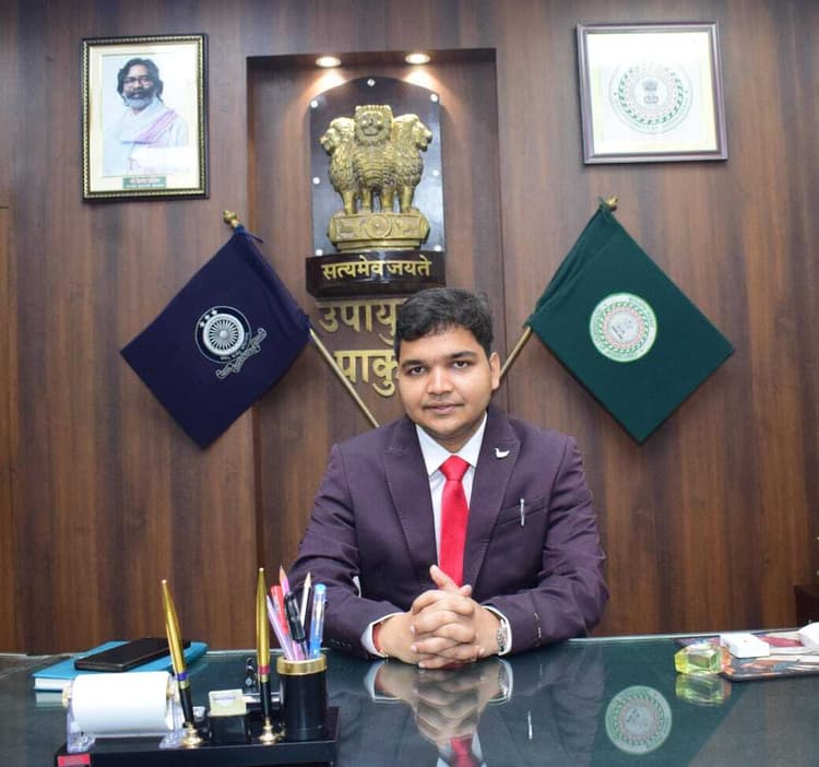 जिले के सभी निजी विद्यालय 15 दिनों में शुल्क समिति का करें गठन : डीसी