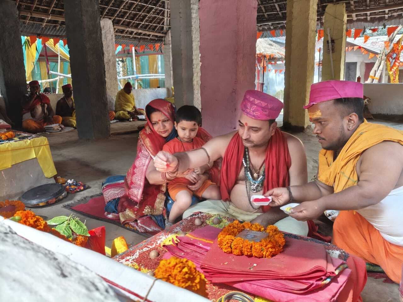 यज्ञ से पितृ दोष, कालसर्प दोष व अन्य ग्रहदोषों से मिलती है मुक्ति : पंडित जीवेश्वर मिश्र