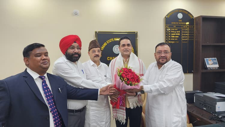 Jamshedpur news. सहायक आचार्य के रूप में 7232 उर्दू शिक्षकों की जल्द होगी बहाली : प्राथमिक शिक्षा निदेशक