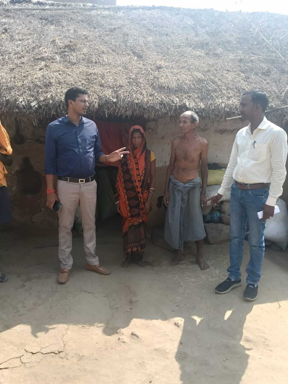 बीडीओ ने पीएम आवास योजना के लाभुकों से किये संवाद