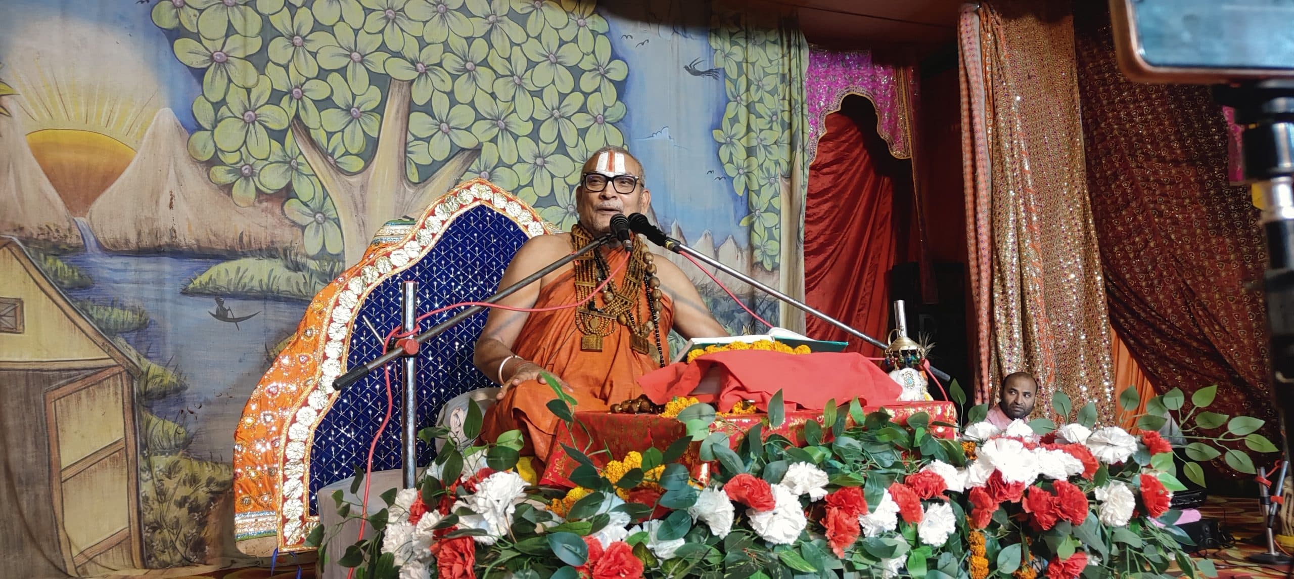 जीवन जीने की एक कला है कथा : स्वामी गुप्तेश्वर जी महाराज