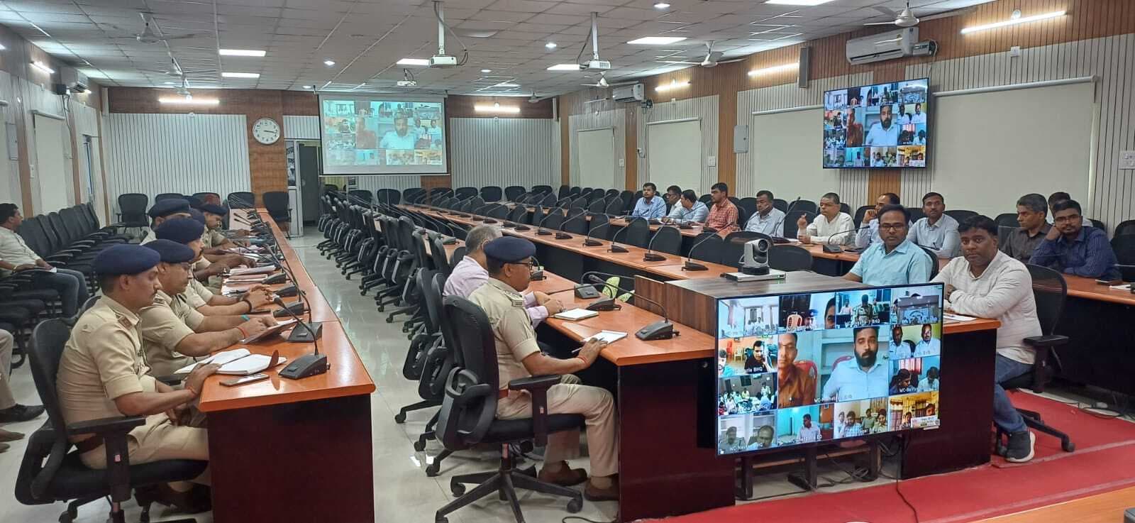 शांतिपूर्ण एवं सौहार्दपूर्ण वातावरण में सम्पन्न कराएं रामनवमी पर्व : जिलाधिकारी