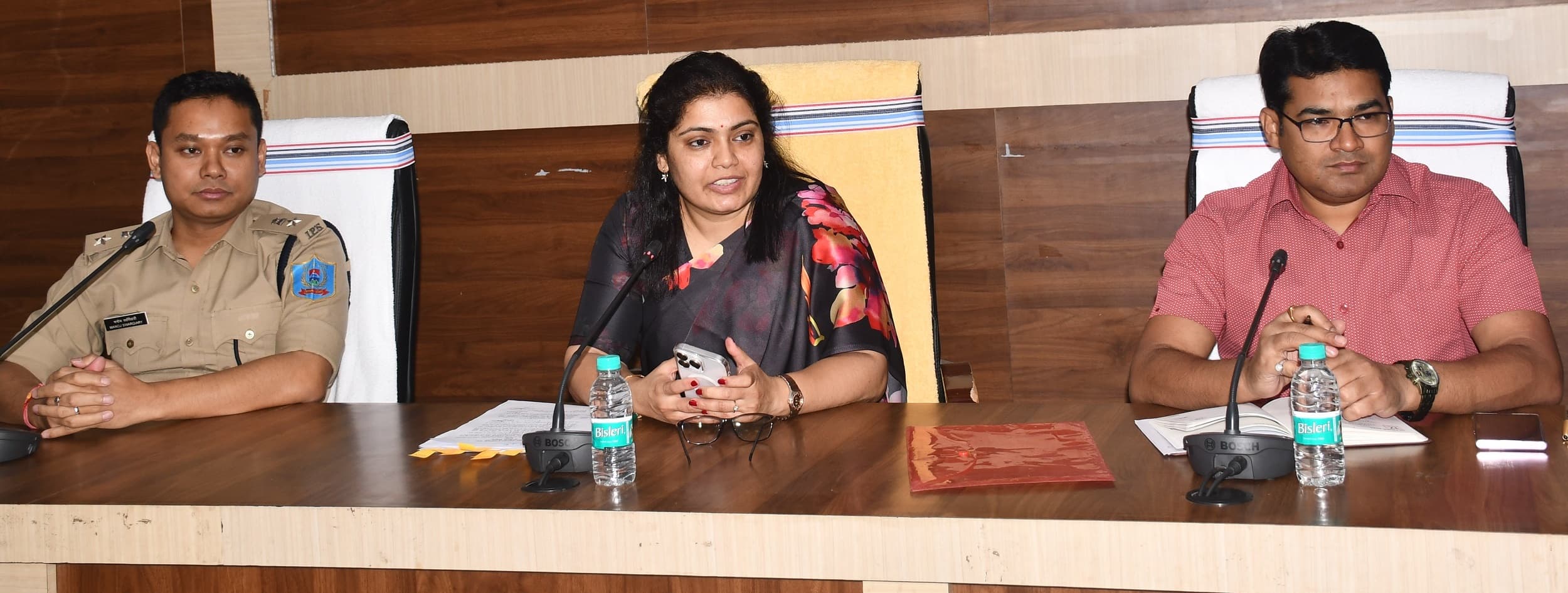 Bokaro News : जिले की स्थिति सामान्य, असामाजिक तत्वों पर रहेगी पैनी नजर : डीसी