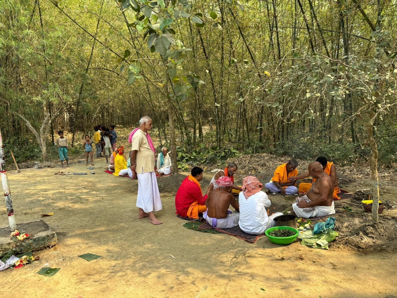 आपदा-विपदा से बचाव के लिए दस दिनों से चल रही पूजा संपन्न