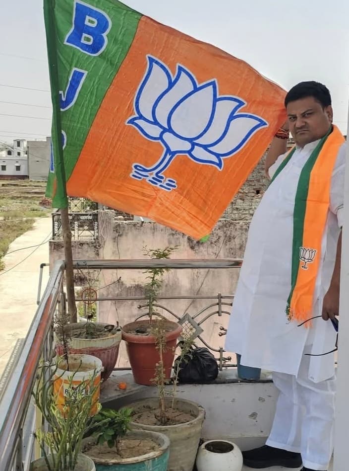 गुरुआ में धूमधाम से मना भाजपा का स्थापना दिवस