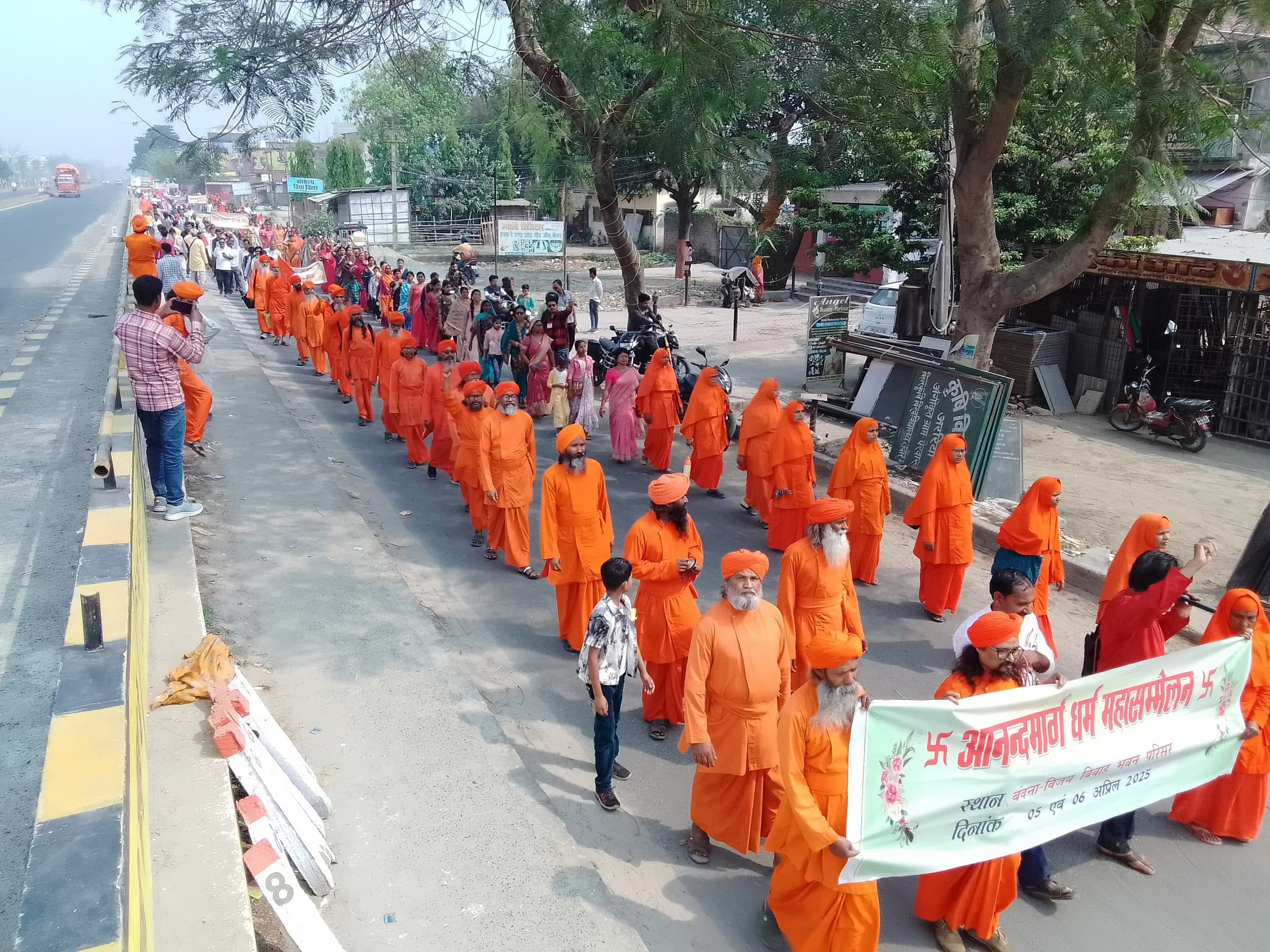 मनुष्य के आत्मचिंतन के लिये साधना जरूरी, आनंद मार्ग के माध्यम से साधना का मार्ग होगा प्रशस्त : मंत्री