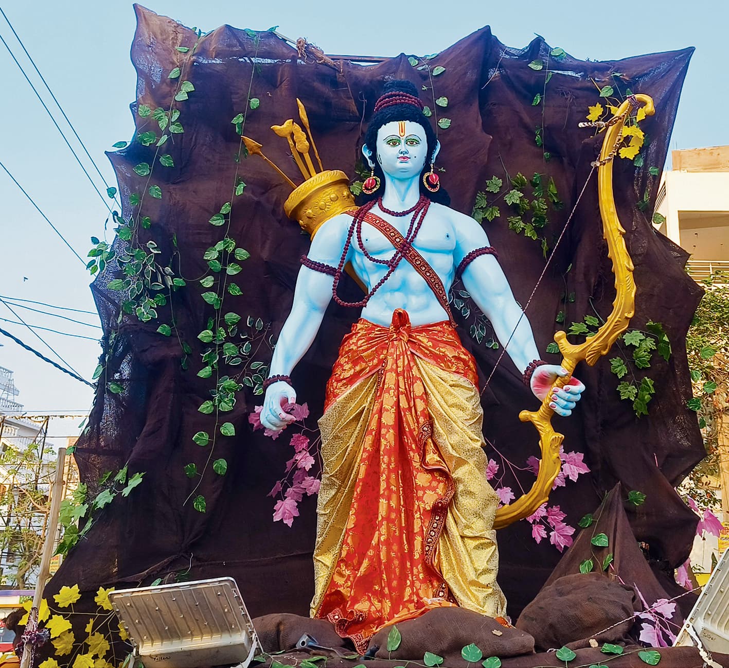 Buxar News: 12 बजते ही प्रभु श्रीराम के स्तुति गान से गूंज उठे मंदिर