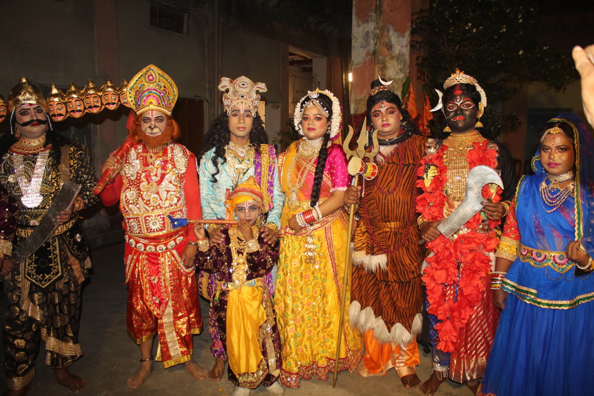 Giridih News :बड़ा चौक में भव्य झांकियों ने मोहा मन