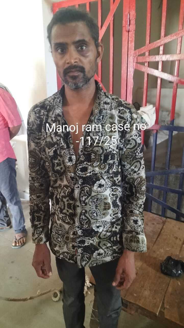 कट्टा व खोखे के साथ एक गिरफ्तार