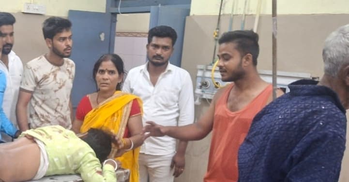 दुकान खोलने जा रहे युवक को चाकू मारकर किया जख्मी, शहर के राहत रोड में चाकू से किया गया हमला