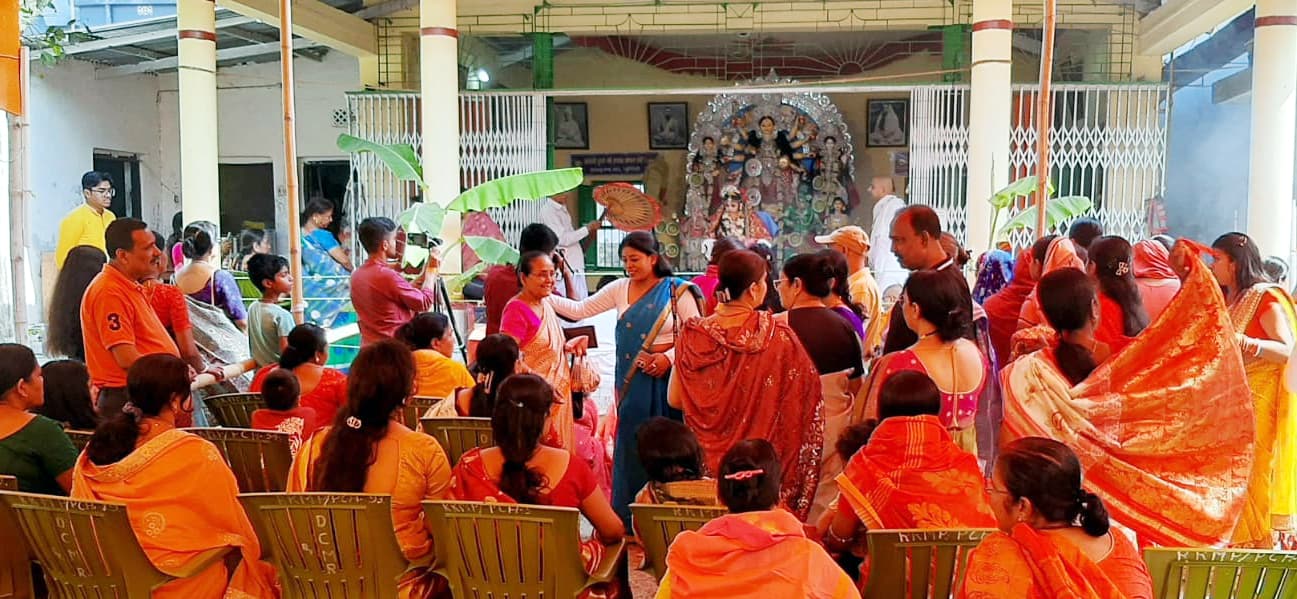 रामकृष्ण मठ में शालीनता व विधि-विधान के साथ सम्पन्न हुई मां दुर्गा की वसंत कालीन पूजा