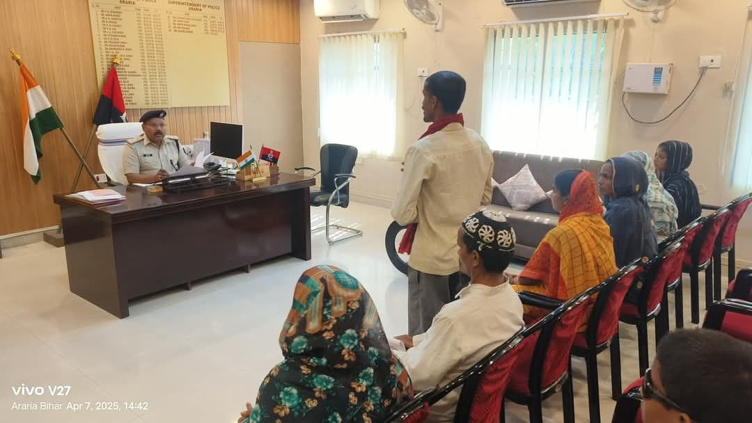 एसपी के जनता दरबार में दर्जनों मामलों की हुई सुनवाई