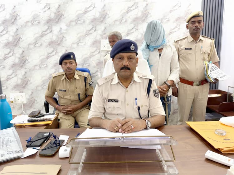 गया : शेरघाटी बस स्टैंड से इनामी अपराधी गिरफ्तार