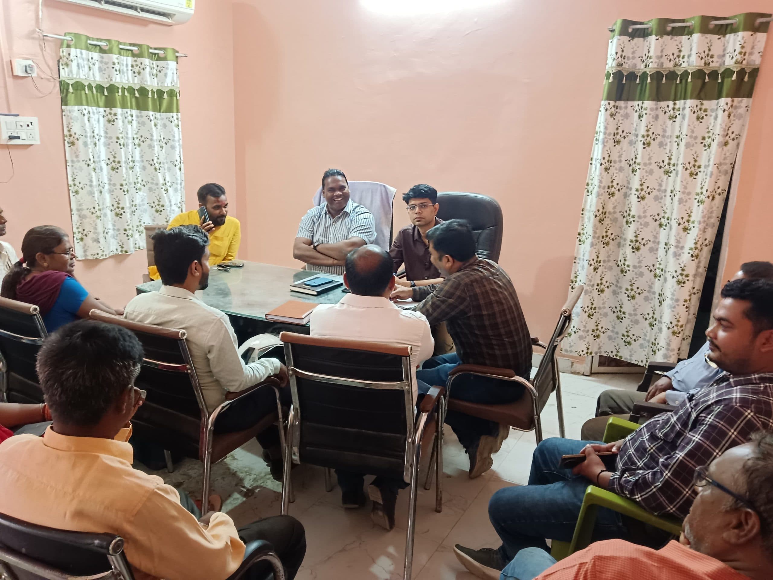 महादलित मुहल्ले में कल्याणकारी योजनाओं का मिले समुचित लाभ: बीडीओ