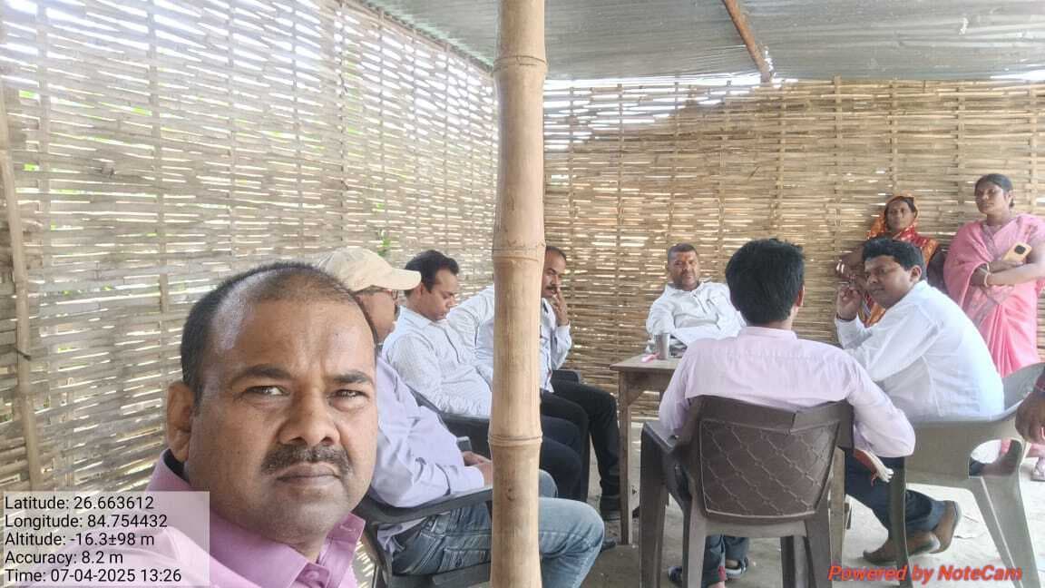 Motihari : हाजिरी बना कर घूम रहे थे प्रधान शिक्षक, निलंबित