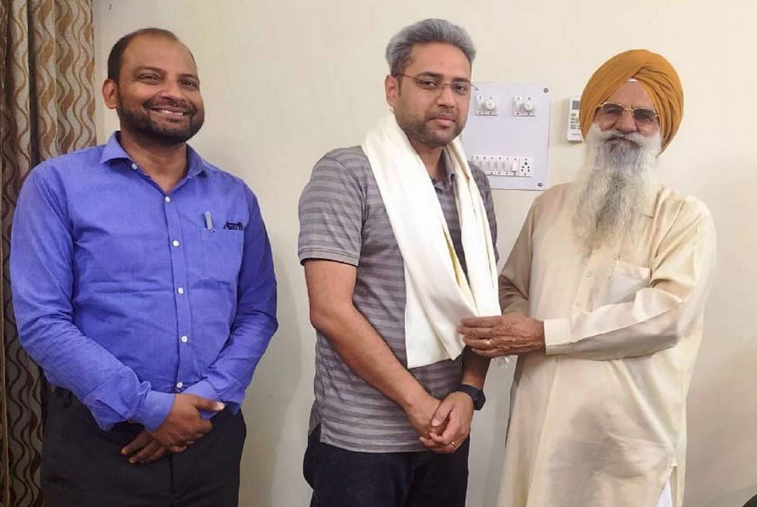 Bokaro News : कड़ी मेहनत करें, लगन और सीखने के प्रति जुनून को बनाये रखें : रोहन झा