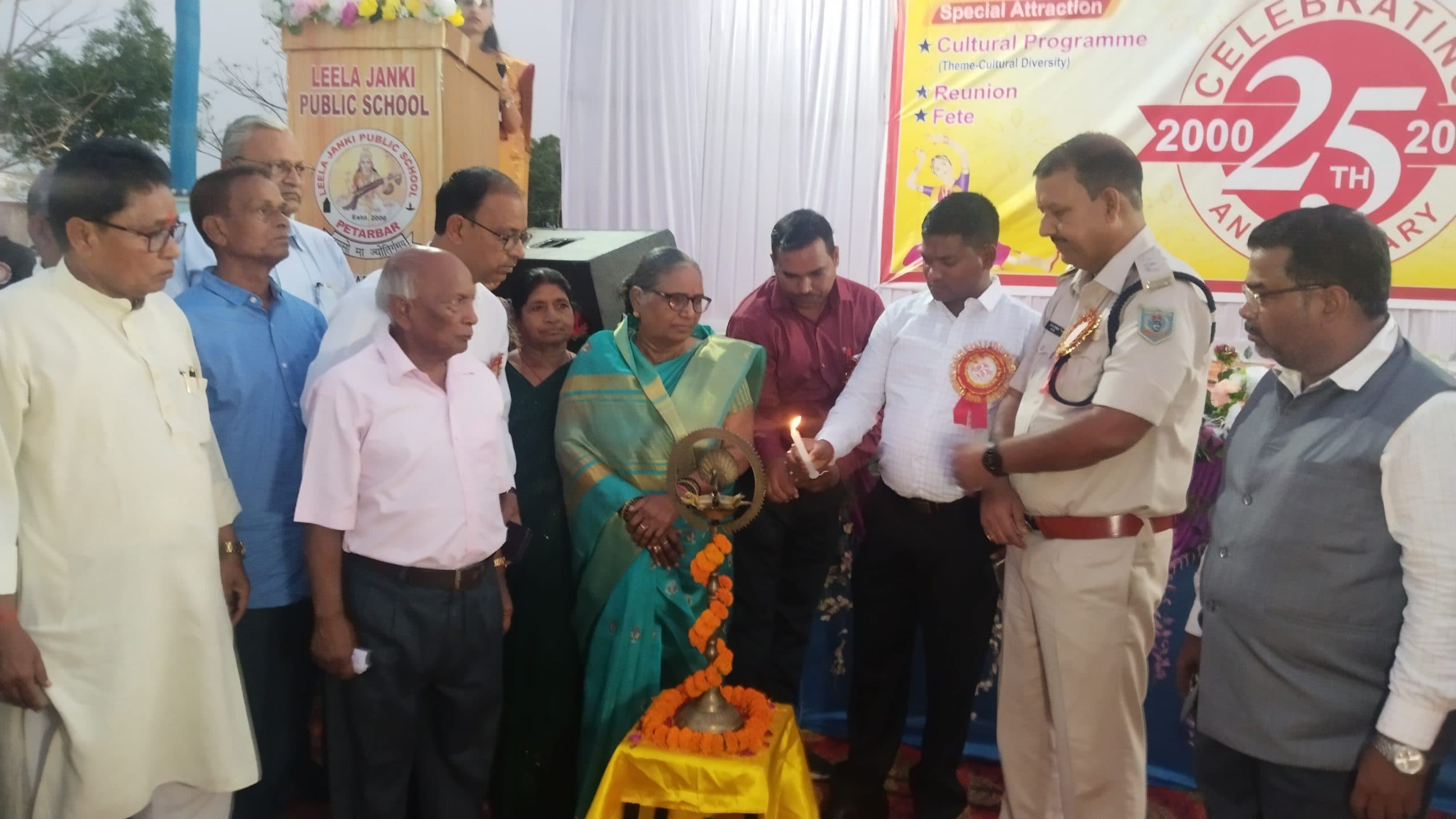 Bokaro News : अच्छी शिक्षा ग्रहण कर राज्य व देश का नाम करें रोशन : एसडीओ