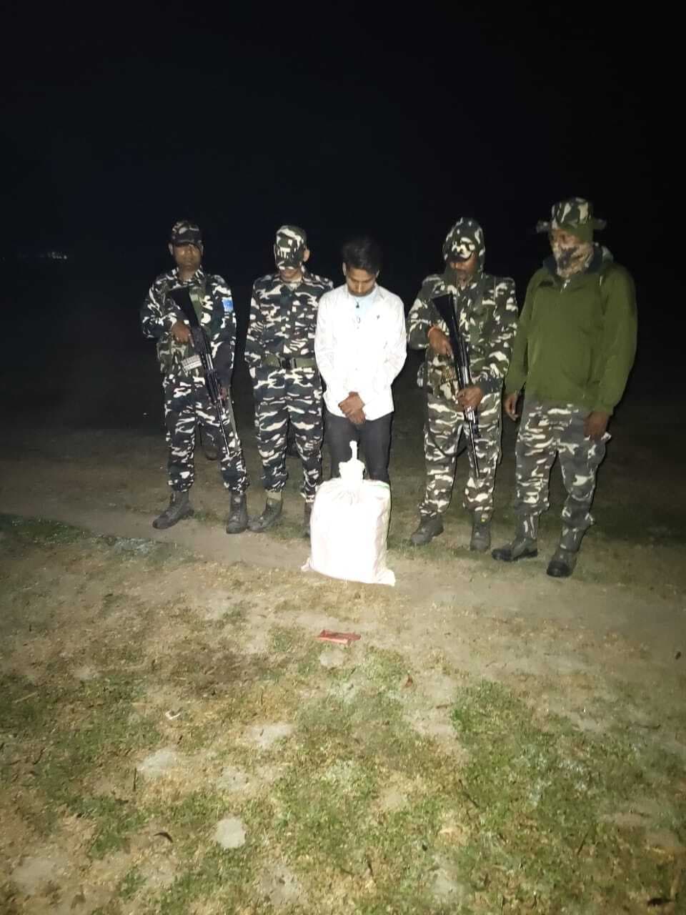 आठ किलो गांजा बरामद, तस्कर गिरफ्तार