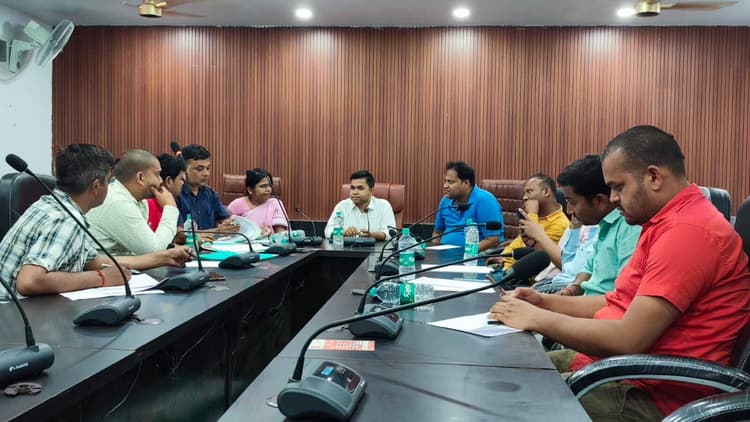 लीड : नपं में टोल टैक्स वसूली के लिए लगी 2.06 करोड़ की बोली