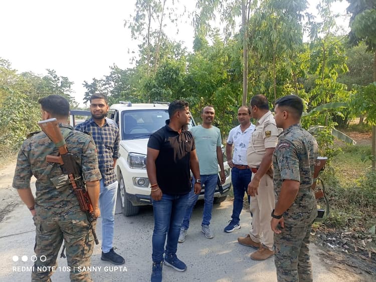 sitamarhi news: बाजपट्टी में रेड के बाद पुलिस के निकलते ही दो राउंड गोली चली