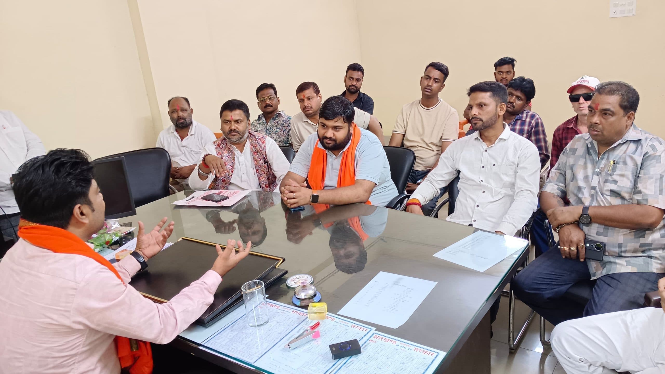 Bokaro News : फुटपाथ को अतिक्रमण मुक्त करने पर चर्चा