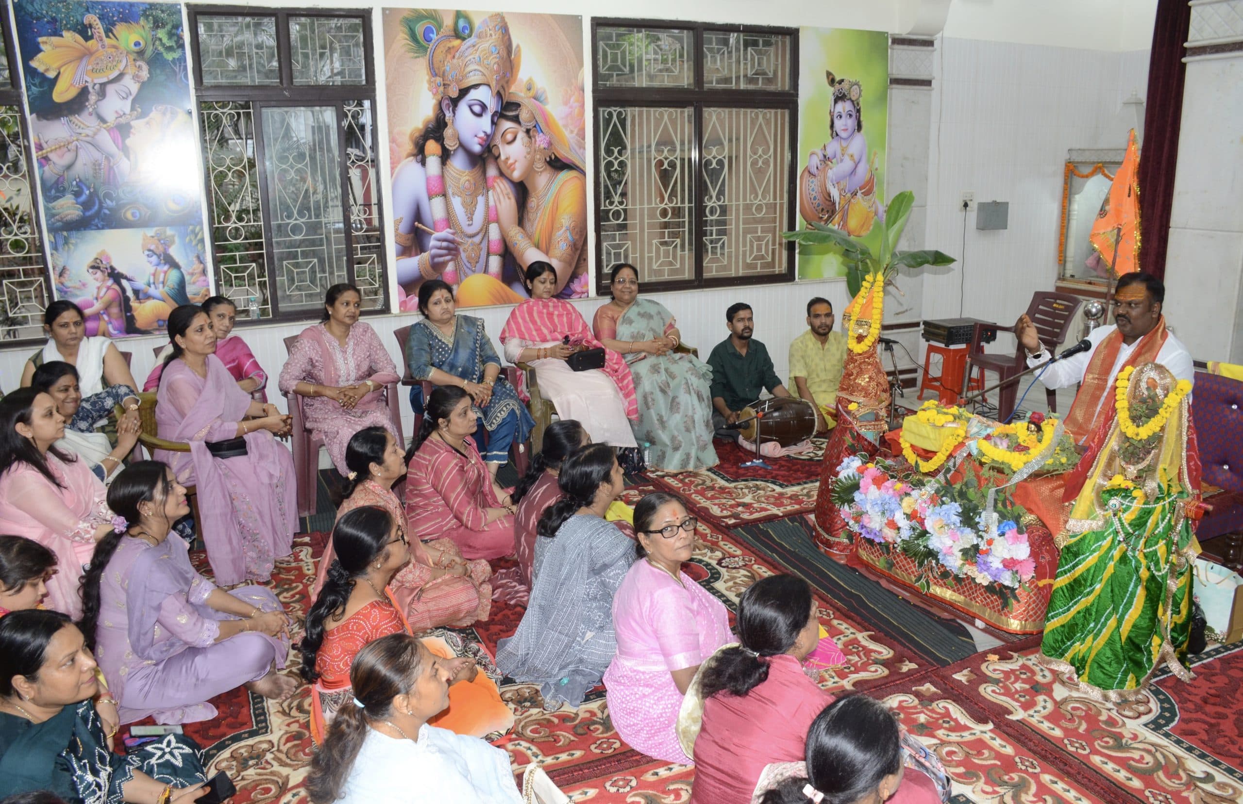 Dhanbad News: प्रकृति को सुरक्षित रखना है तो गौ रक्षा करें : पंडित उदय तिवारी