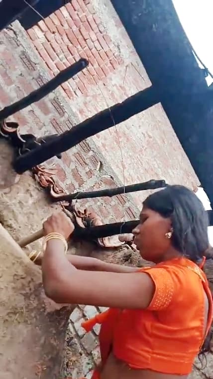 घर में लगी आग, सभी सामान राख