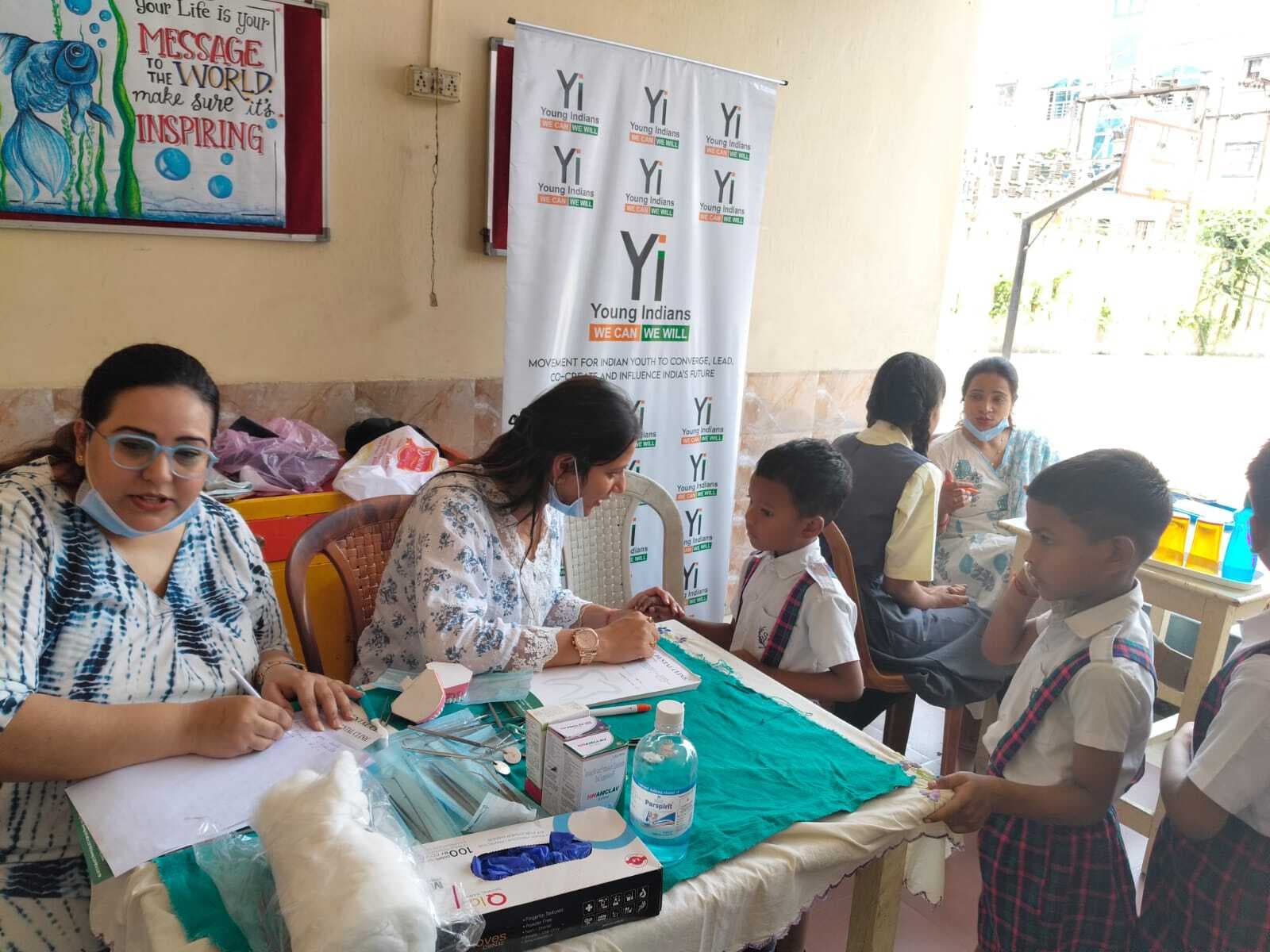 Jamshedpur news. सेंट जॉन्स हाई स्कूल : 600 से अधिक विद्यार्थियों का हुआ दंत परीक्षण