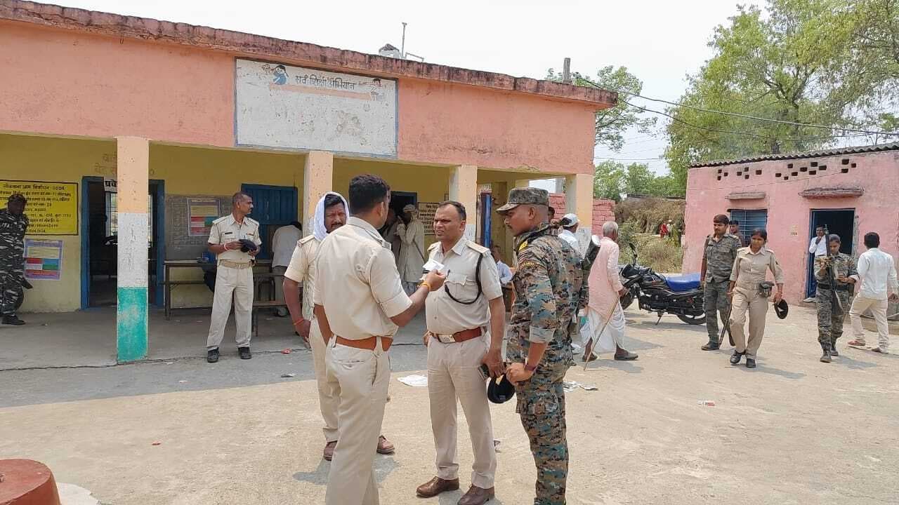 कोटवारा पैक्स चुनाव : प्रशासनिक मुस्तैदी के बीच 46 प्रतिशत मतदान