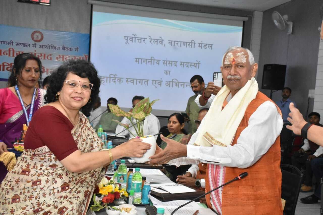 रेल मंडल सांसद बैठक में एमपी सीग्रीवाल ने उठाये जनहित के मुद्दे