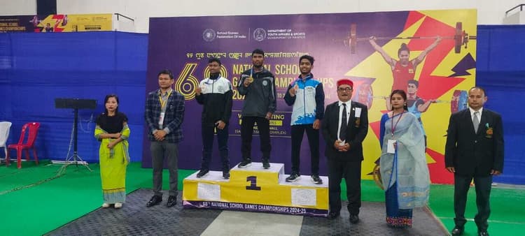 Sports : निकलेश ने जीता स्वर्ण, ओम को रजत