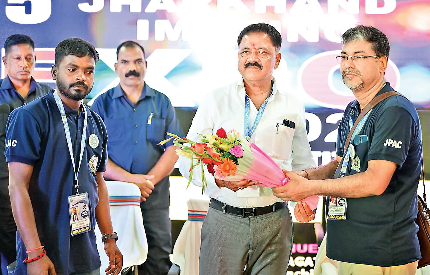 ranchi news : झारखंड के पर्यटन मंत्री सुदिव्य कुमार ने कहा कि पर्यटन क्षेत्र के विकास के लिए फोटोग्राफर को जोड़ेगी सरकार